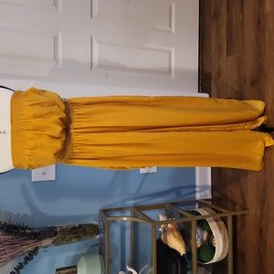 FOREVER 21 STRAPLESS GOLD ROMPER